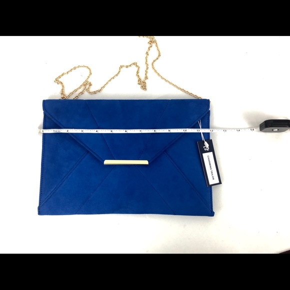 Charming Taylor vibrant clutch - Picture 7 of 8